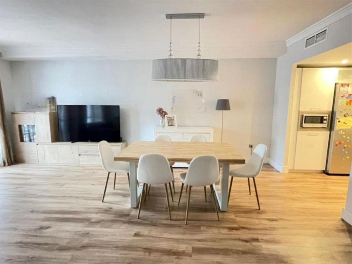 4 Bedroom Villa for Sale in Marbella — 3