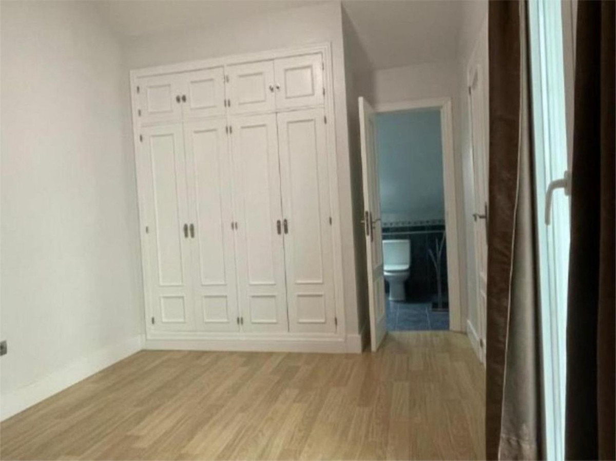 4 Bedroom Villa for Sale in Marbella — 7