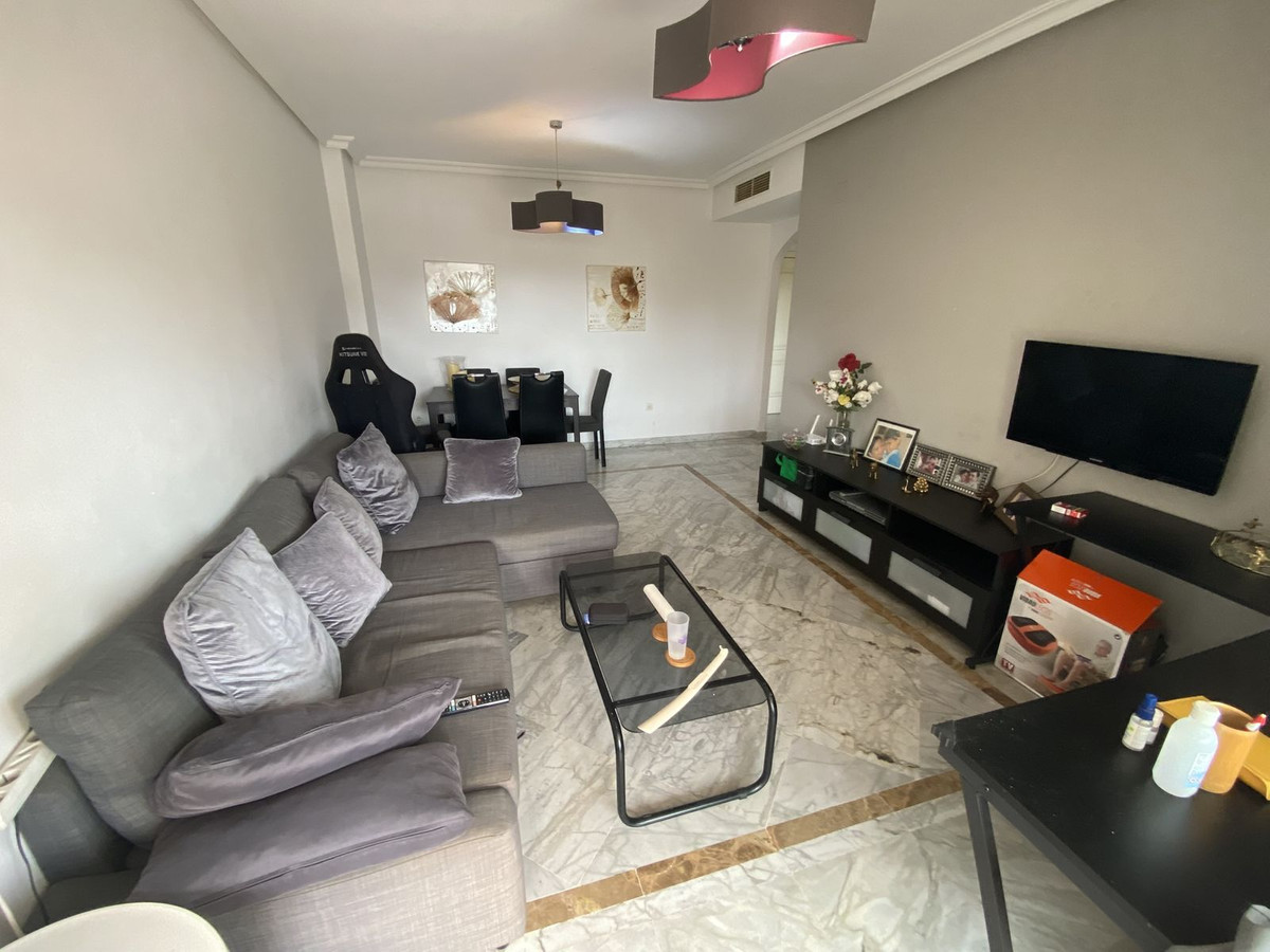 2 Bedroom Apartment for Sale in Nueva Andalucía — 4