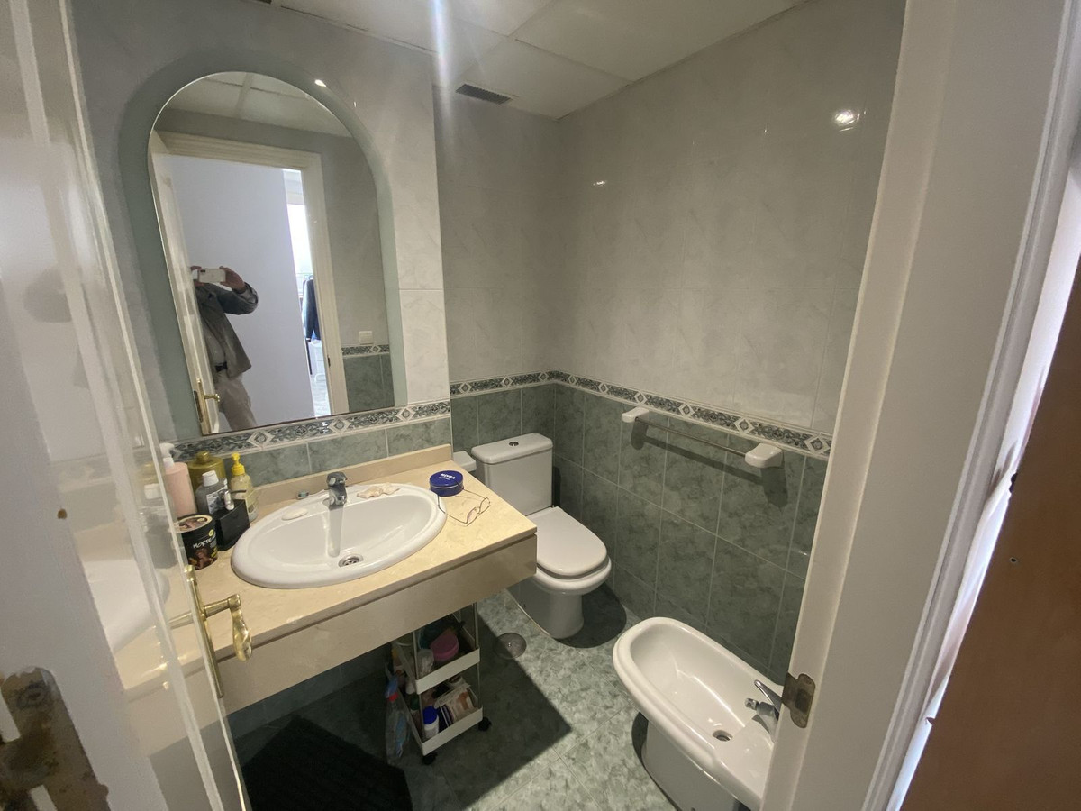 2 Bedroom Apartment for Sale in Nueva Andalucía — view 10