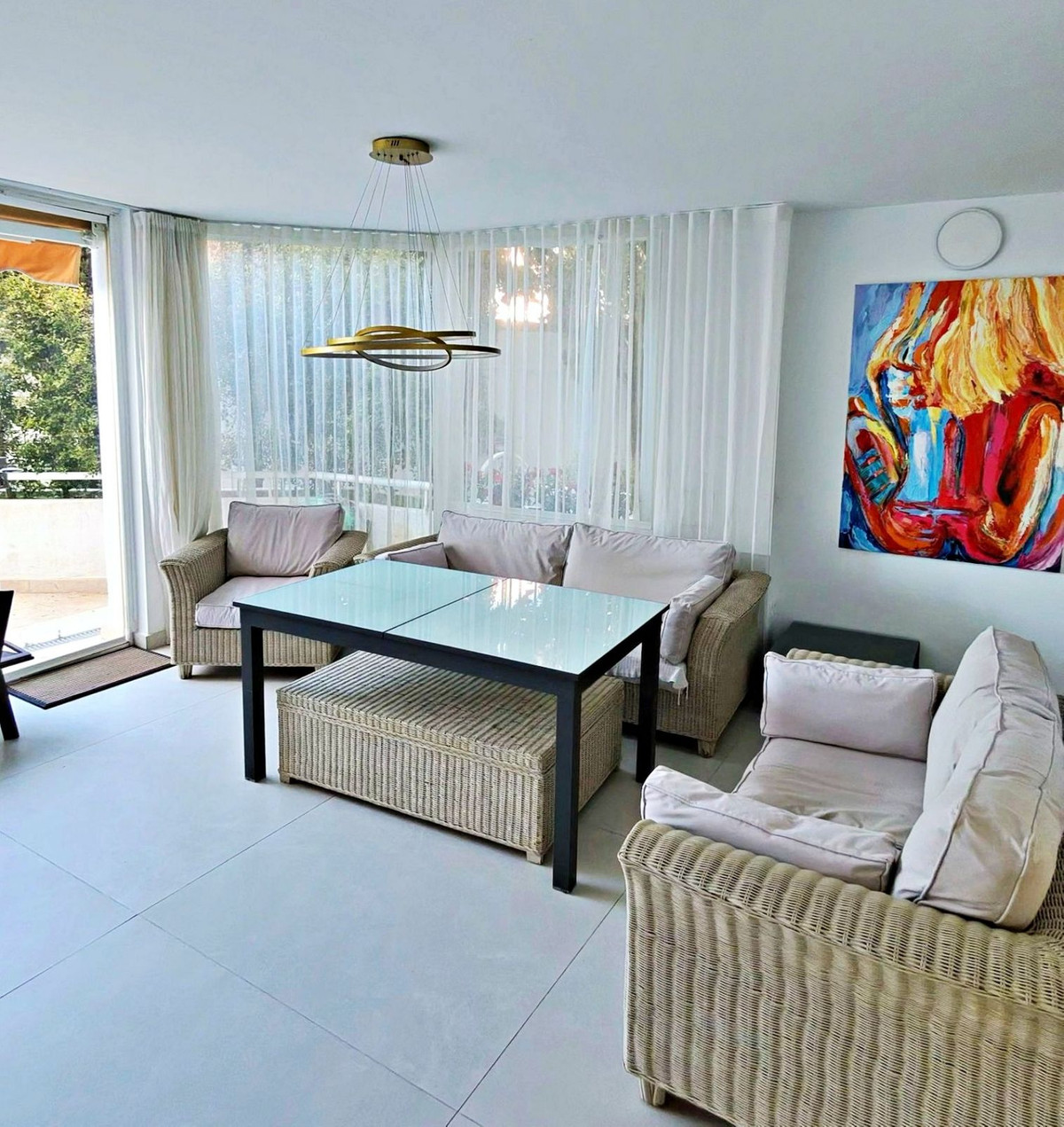 2 Bedroom Apartment for Sale in Puerto Banús — 5
