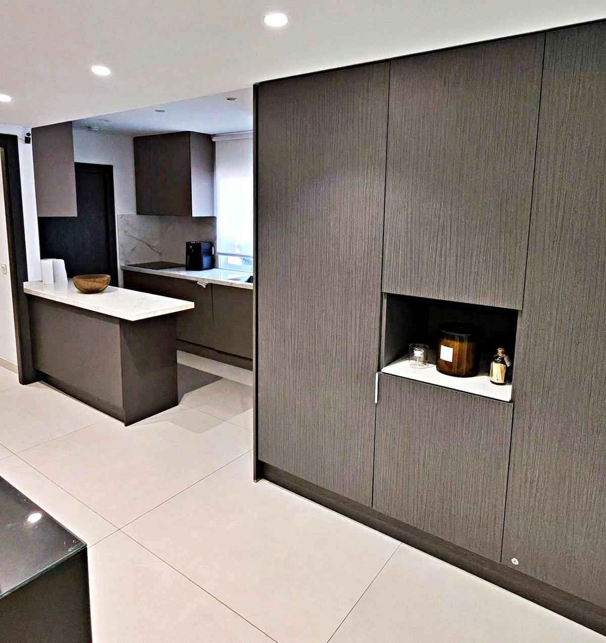 2 Bedroom Apartment for Sale in Puerto Banús — 8
