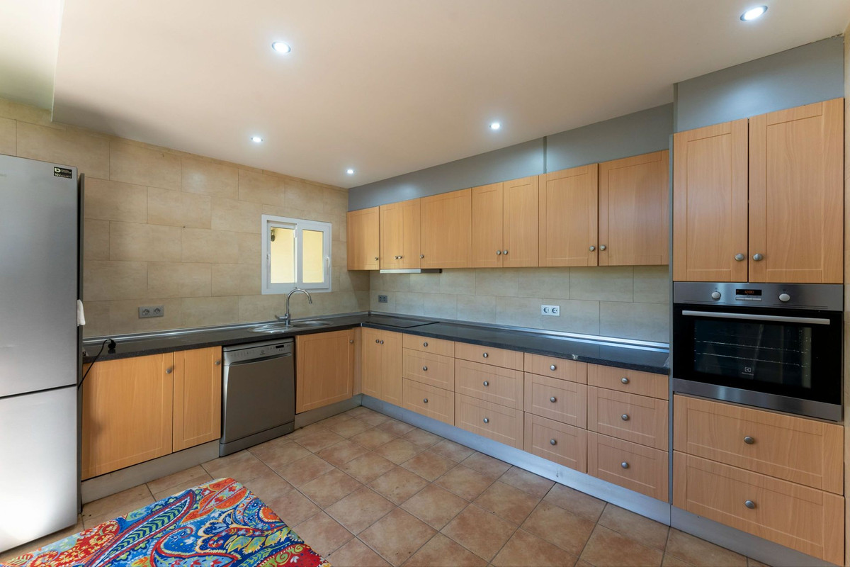 2 Bedroom Villa for Sale in Ojén — 8