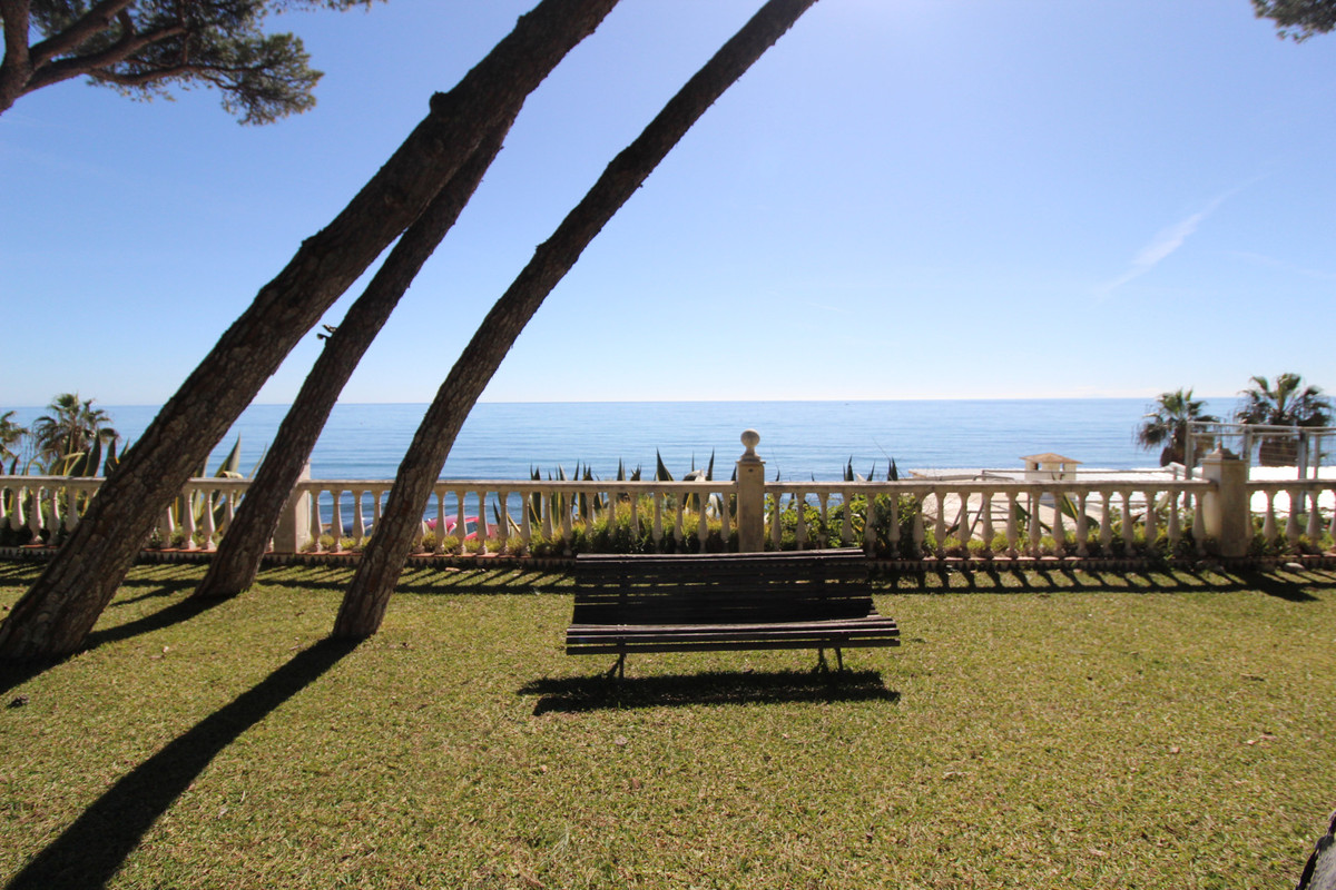 3 Bedroom Apartment for Sale in The Golden Mile — view 18