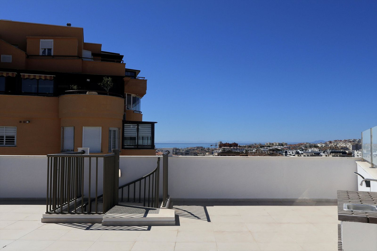 3 Bedroom Apartment for Sale in Estepona — 4