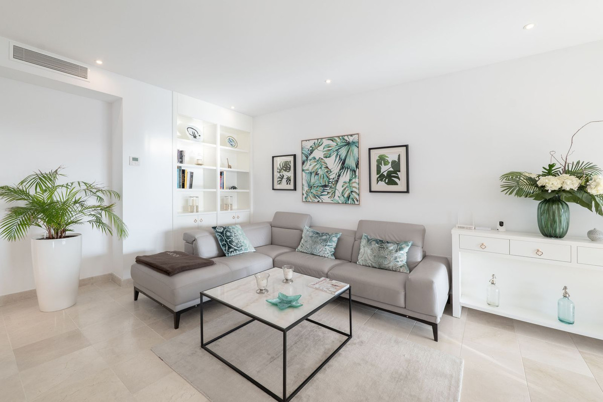 4 Bedroom Apartment for Sale in Los Flamingos — view 16