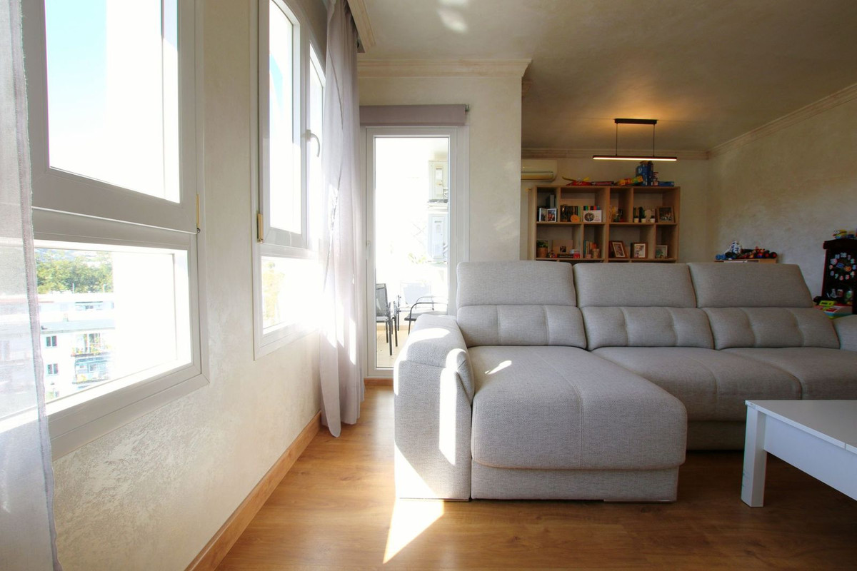 3 Bedroom Apartment for Sale in Nueva Andalucía — 5