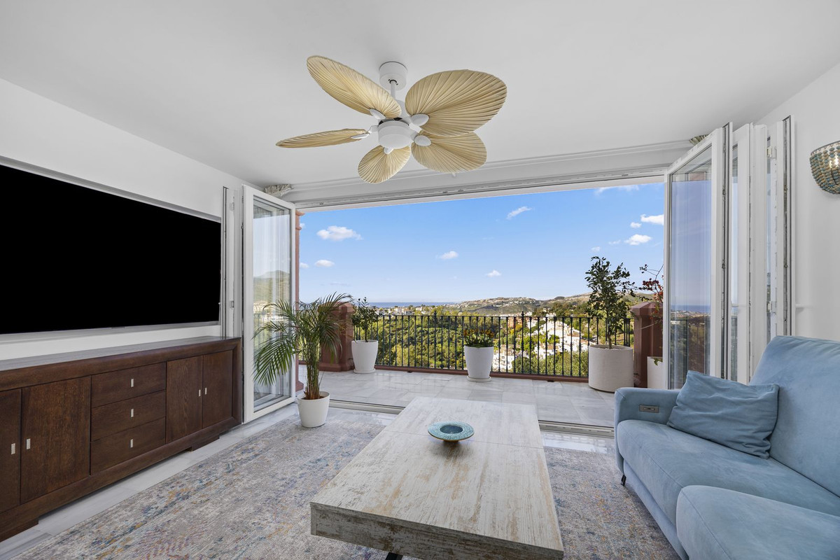2 Bedroom Apartment for Sale in Monte Halcones — view 13