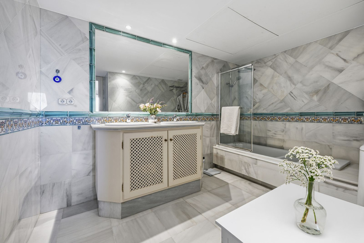 2 Bedroom Apartment for Sale in Monte Halcones — view 18