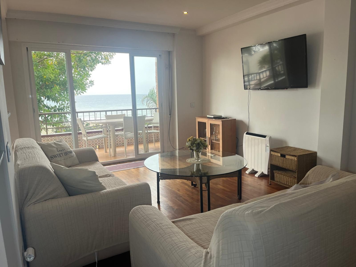 2 Bedroom Apartment for Sale in Estepona — 3