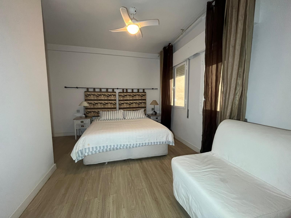 2 Bedroom Apartment for Sale in Estepona — 8