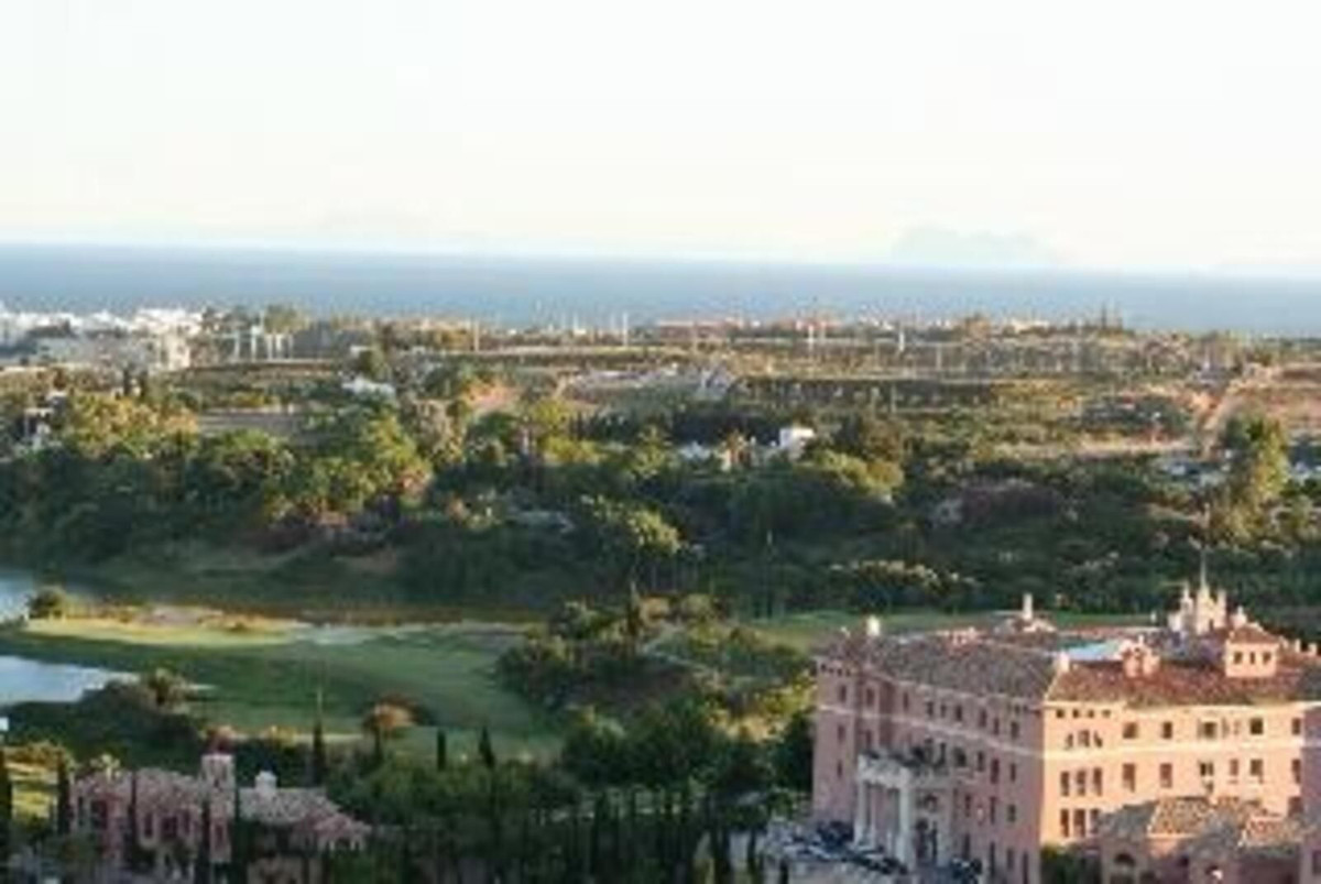 4 Bedroom Apartment for Sale in Benahavís — 5