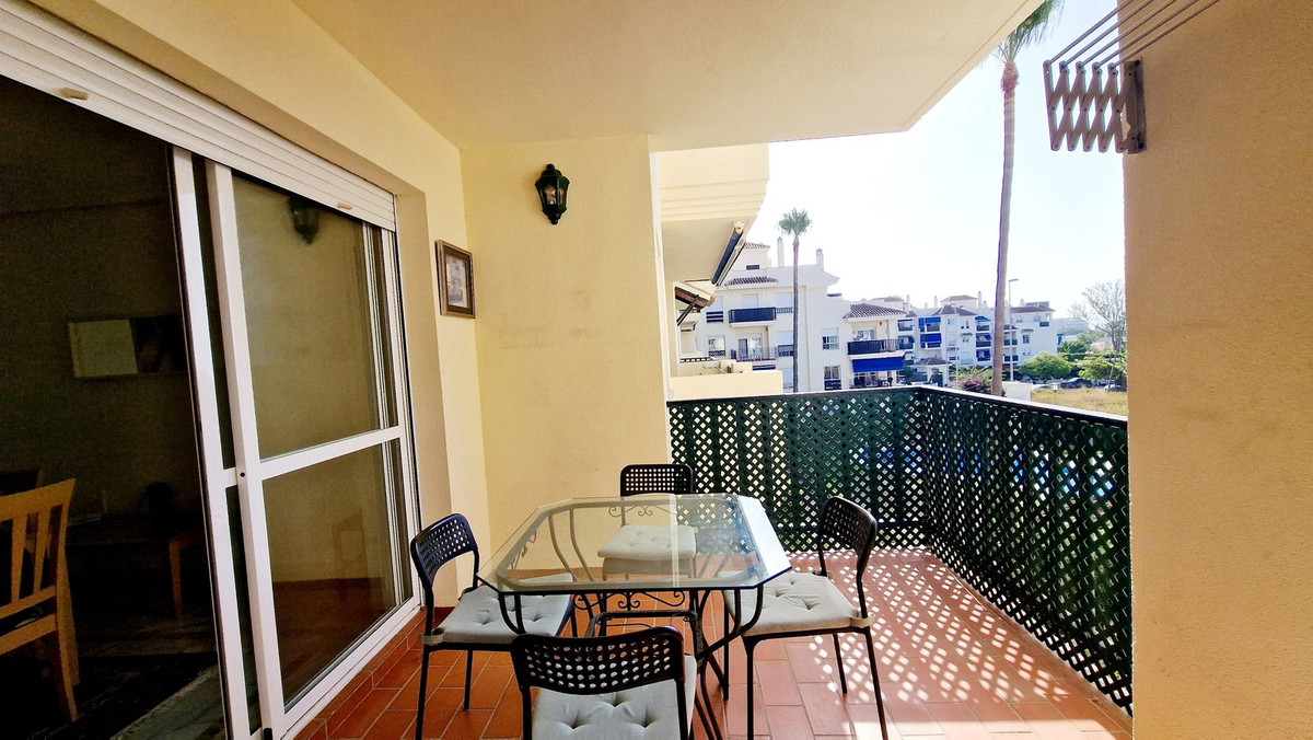 2 Bedroom Apartment for Sale in Nueva Andalucía — 4