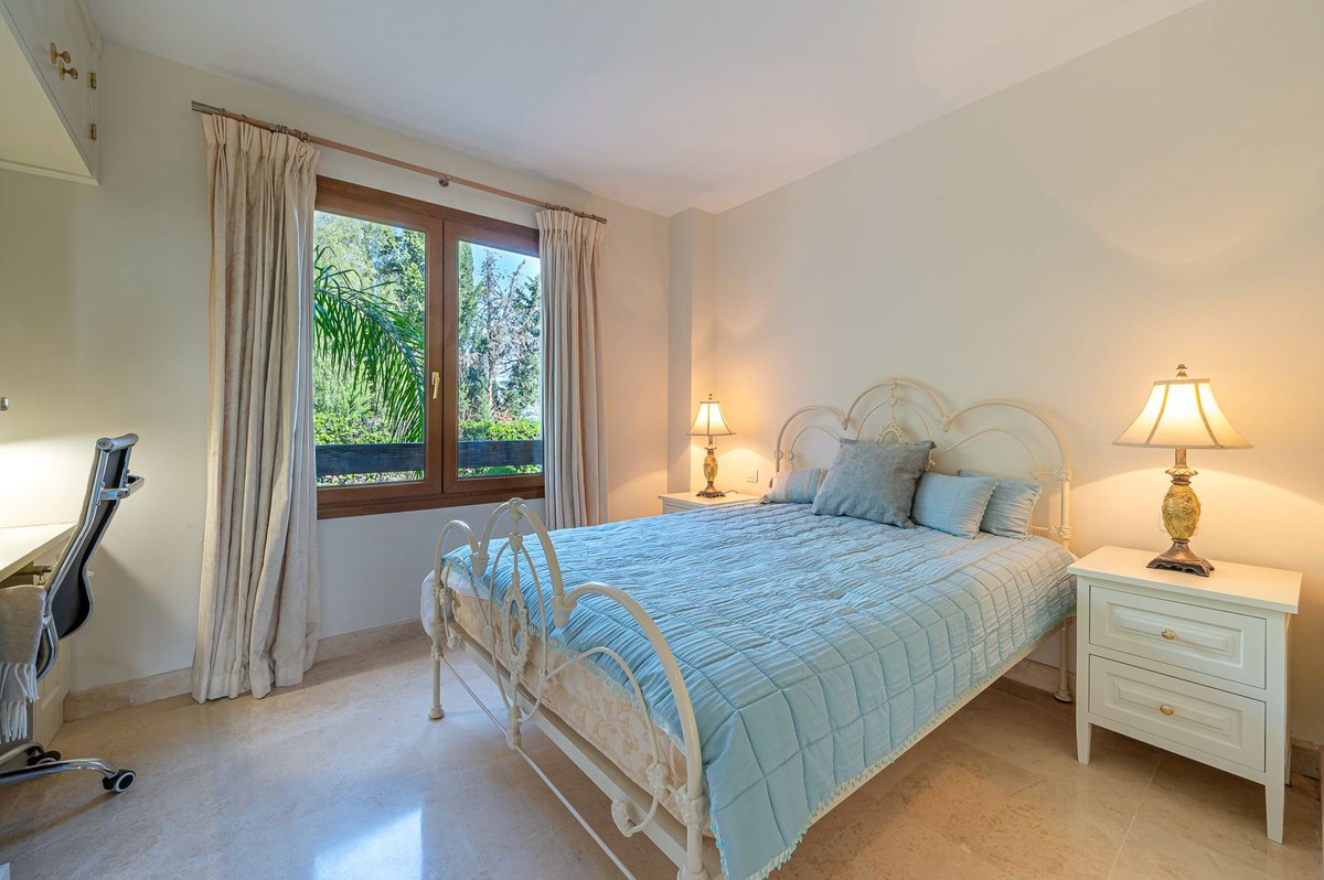 2 Bedroom Apartment for Sale in El Paraiso — view 19