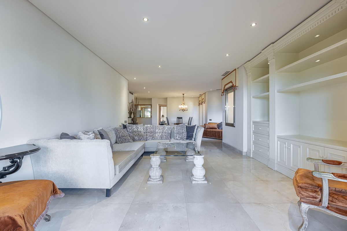 2 Bedroom Apartment for Sale in Sierra Blanca — view 13