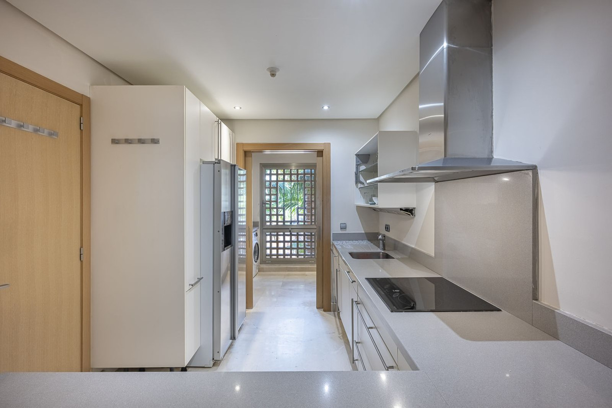 2 Bedroom Apartment for Sale in Sierra Blanca — view 16