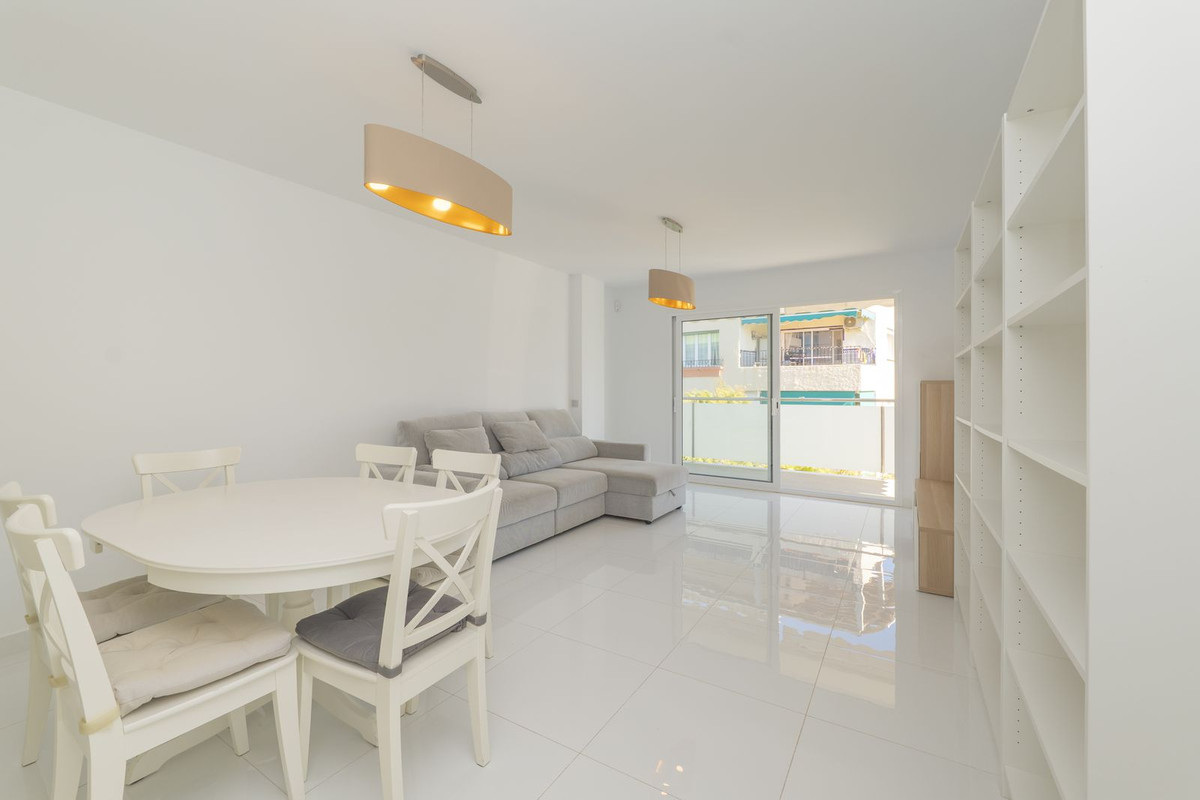 3 Bedroom Apartment for Sale in Marbella — 3