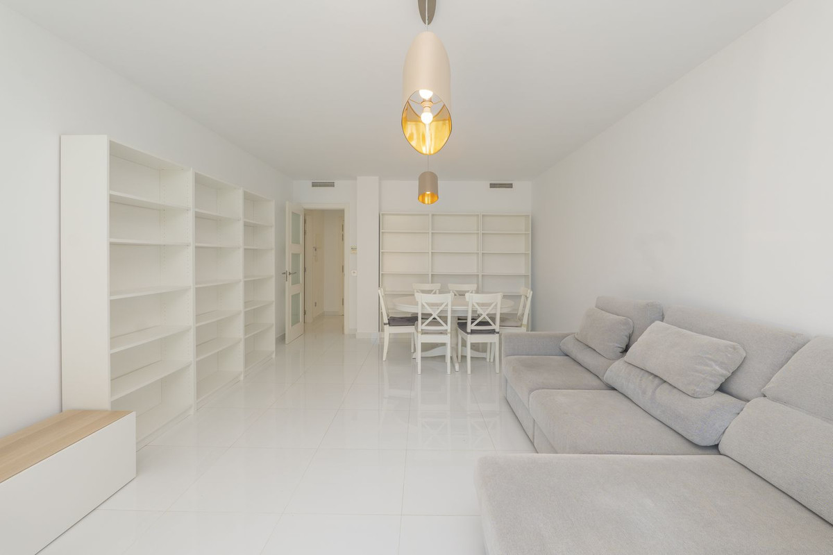 3 Bedroom Apartment for Sale in Marbella — 4
