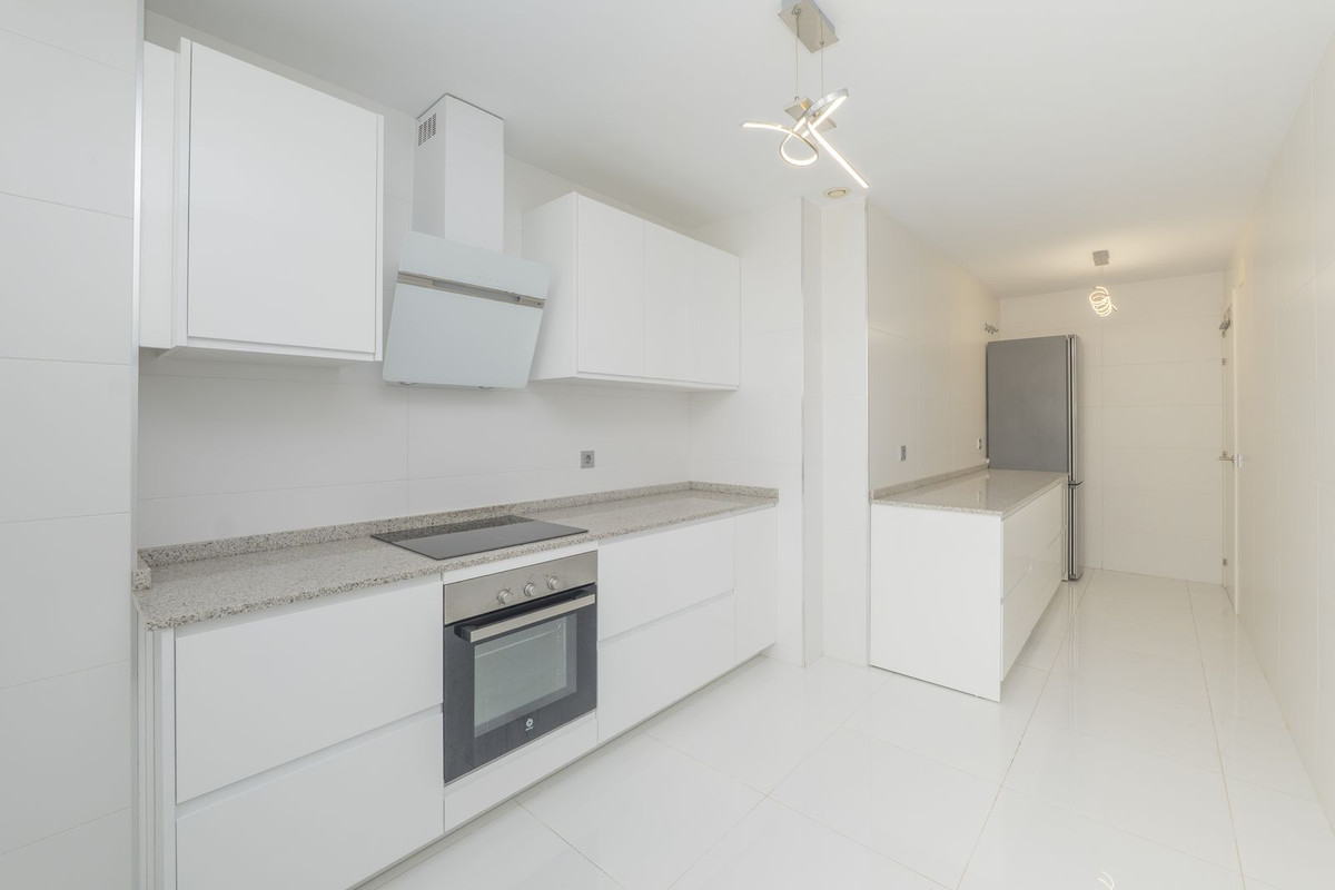 3 Bedroom Apartment for Sale in Marbella — 6