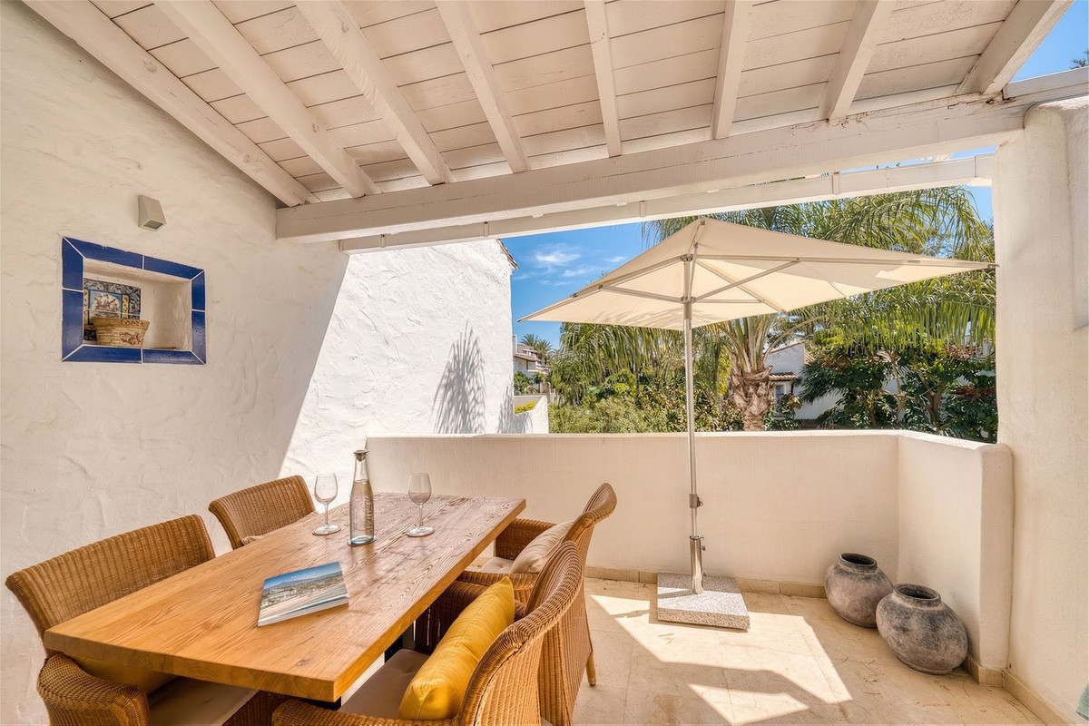 1 Bedroom Apartment for Sale in The Golden Mile — 2