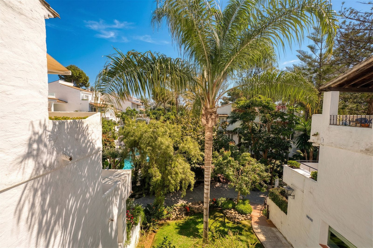 1 Bedroom Apartment for Sale in The Golden Mile — 9