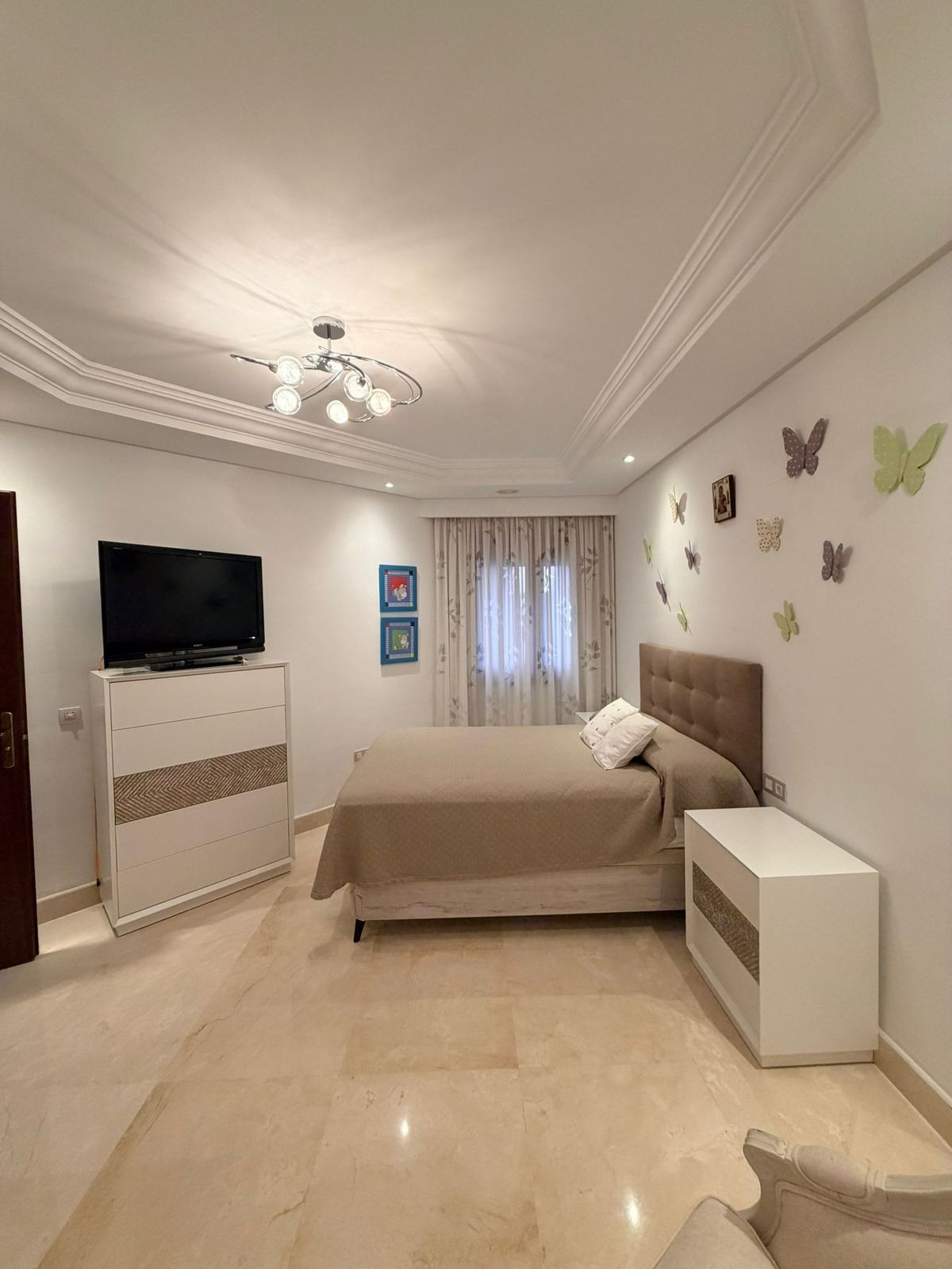 3 Bedroom Apartment for Sale in New Golden Mile — view 13