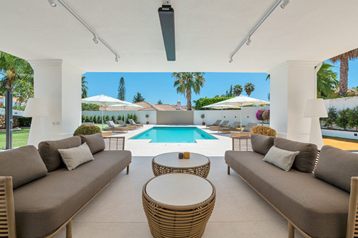 6 Bedroom Villa for Sale in Nueva Andalucía — 4