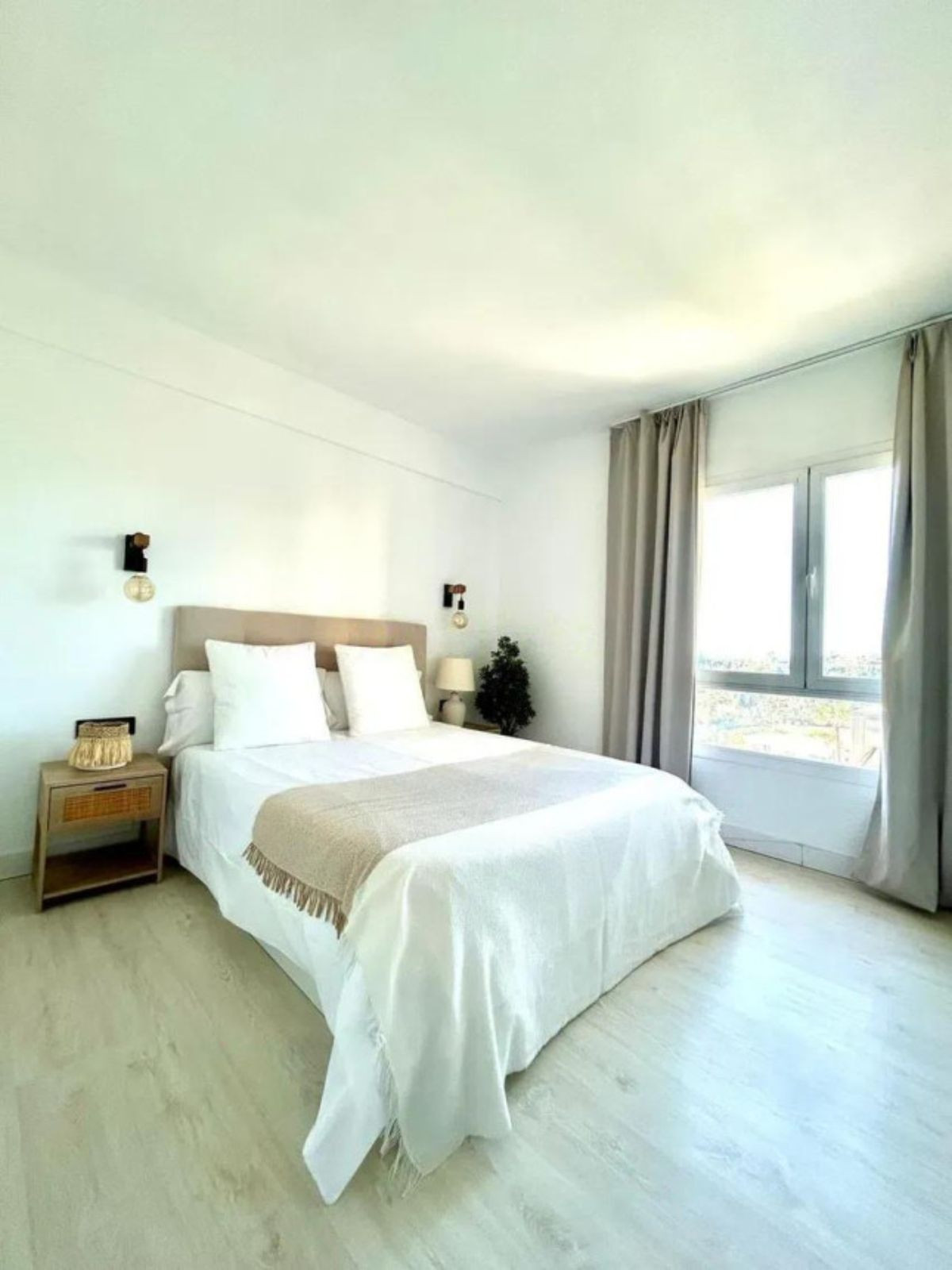 2 Bedroom Apartment for Sale in Nueva Andalucía — 2