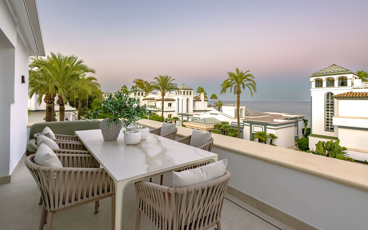 3 Bedroom Apartment for Sale in New Golden Mile — 2