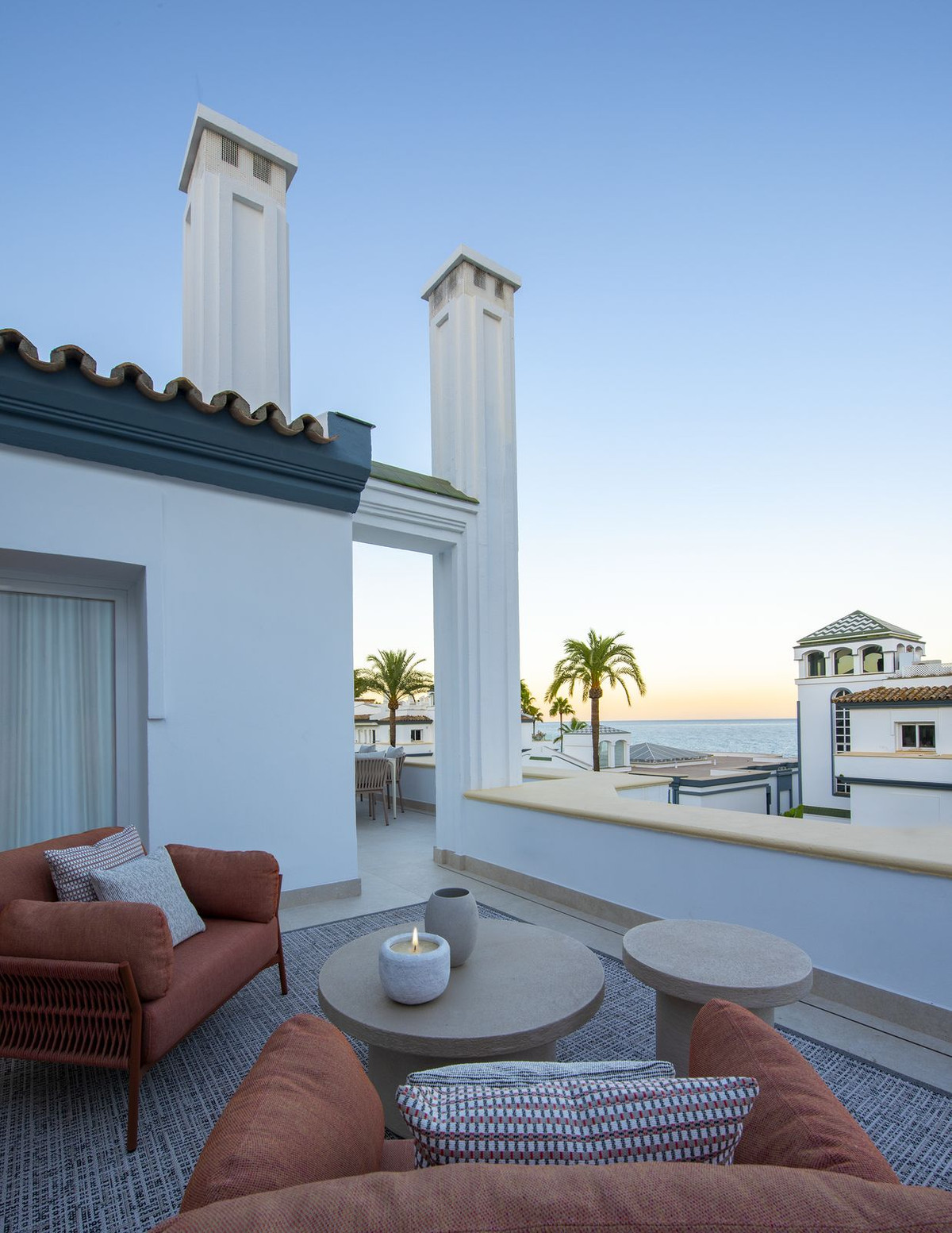 3 Bedroom Apartment for Sale in New Golden Mile — view 20