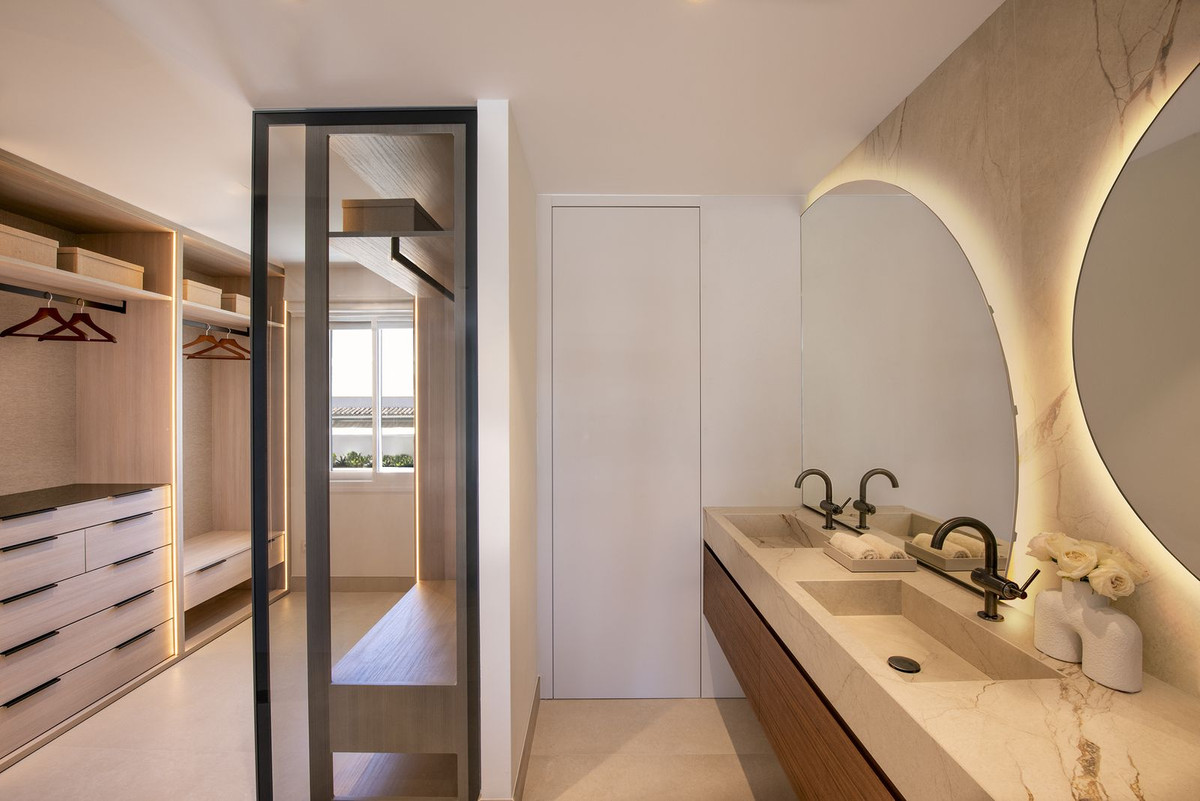 3 Bedroom Apartment for Sale in New Golden Mile — 9