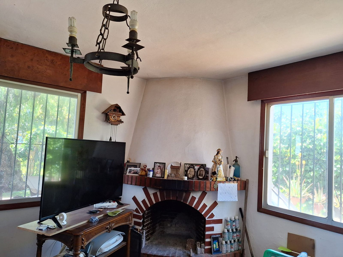 3 Bedroom Villa for Sale in Estepona — 4
