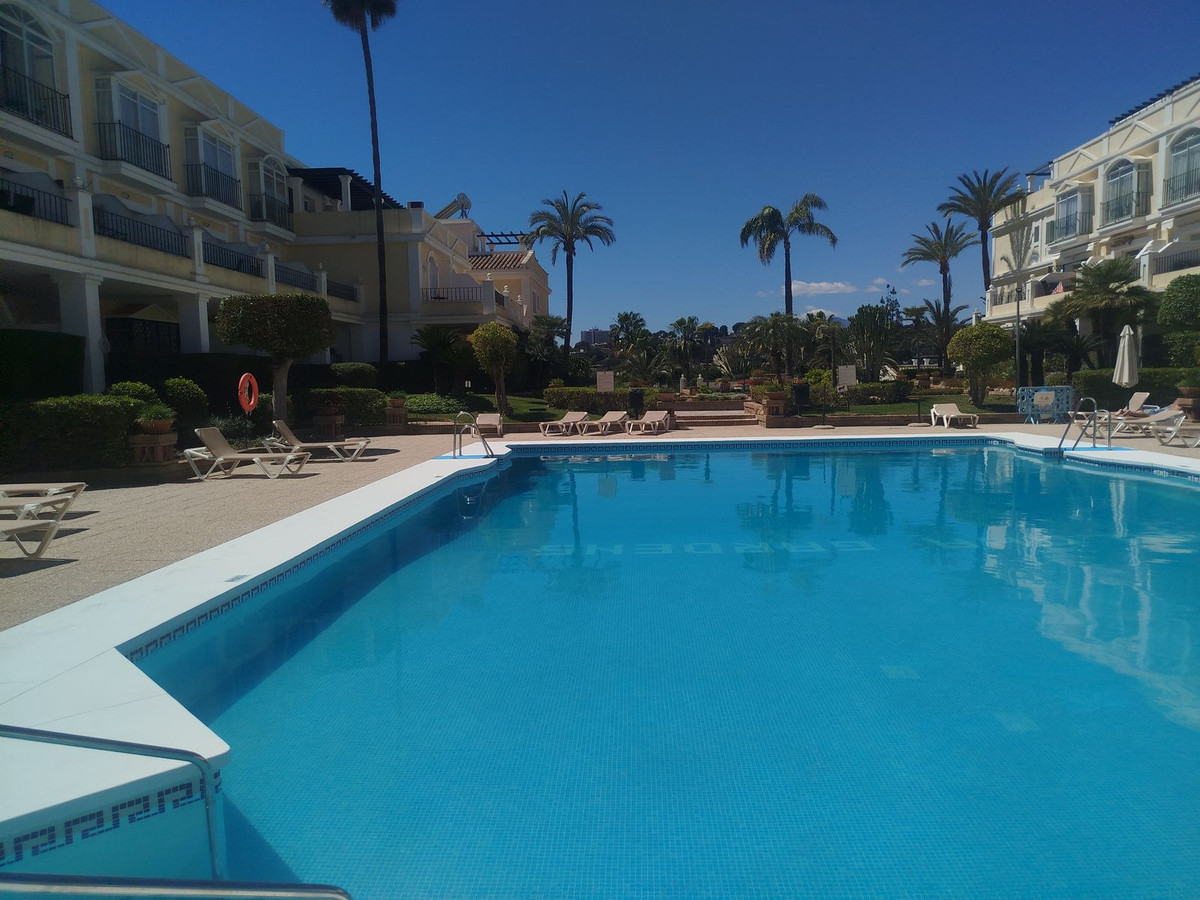 2 Bedroom Apartment for Sale in Aloha — 3