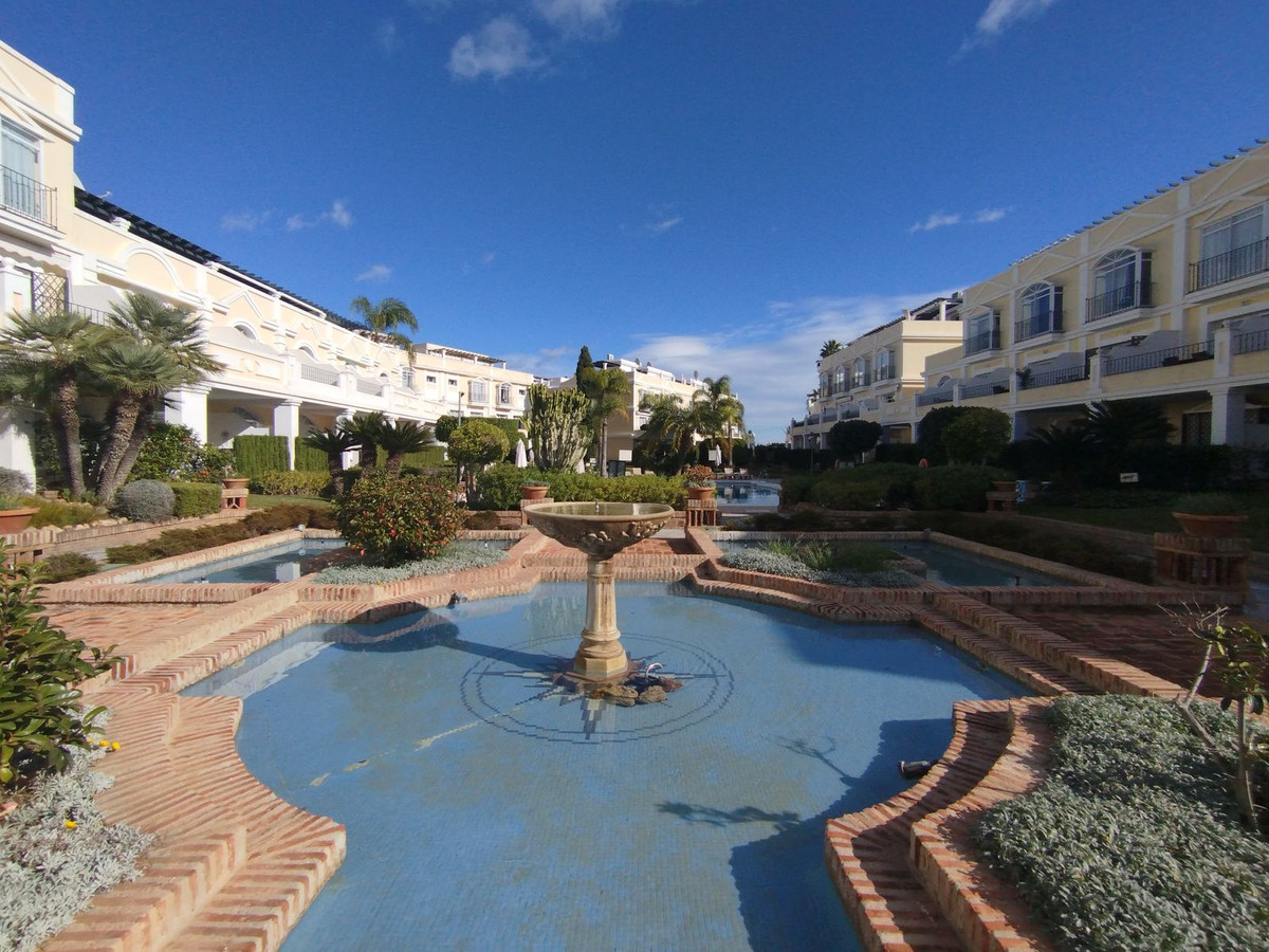 2 Bedroom Apartment for Sale in Aloha — 4
