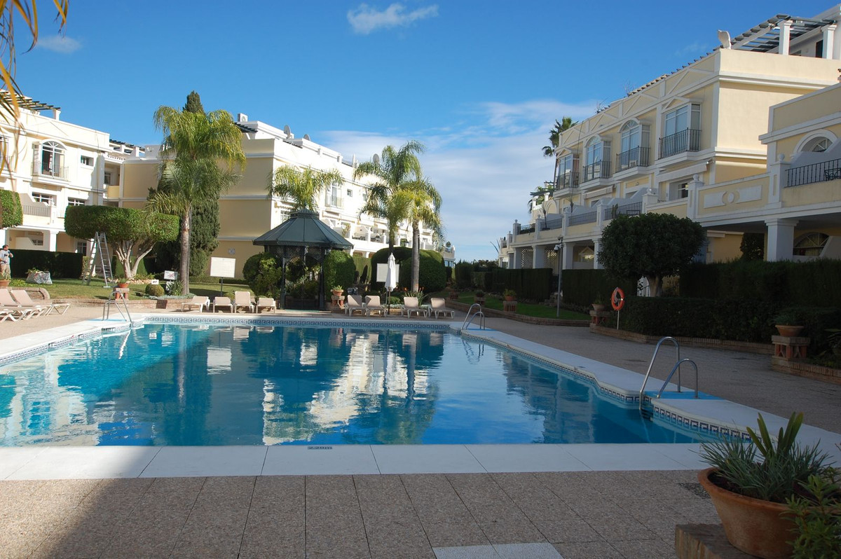 2 Bedroom Apartment for Sale in Aloha — 7