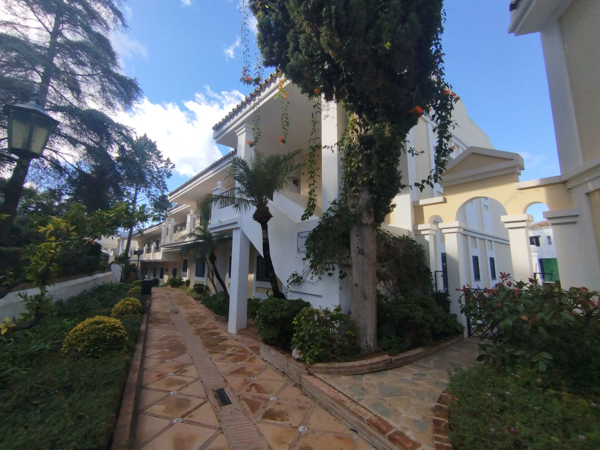 2 Bedroom Apartment for Sale in Aloha — 8