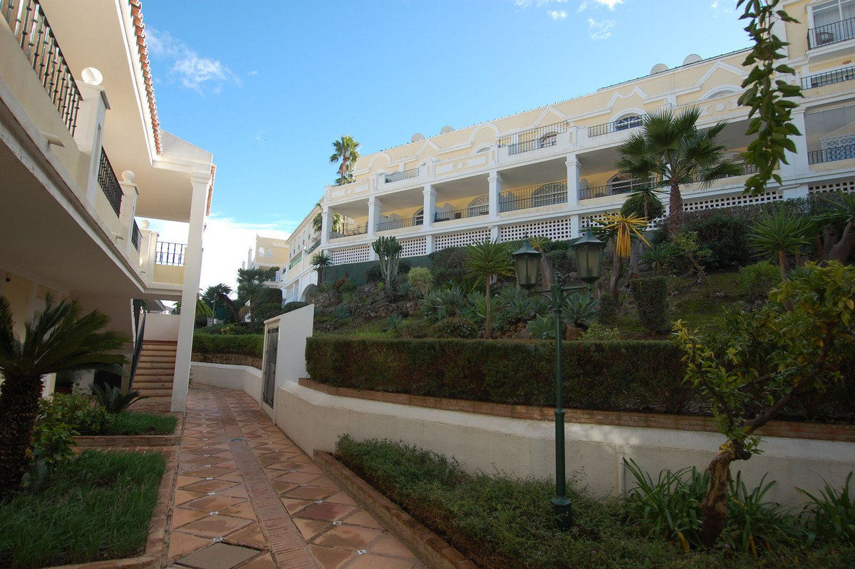 2 Bedroom Apartment for Sale in Aloha — view 10