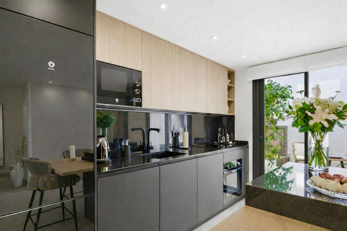 4 Bedroom Villa for Sale in Estepona — 3