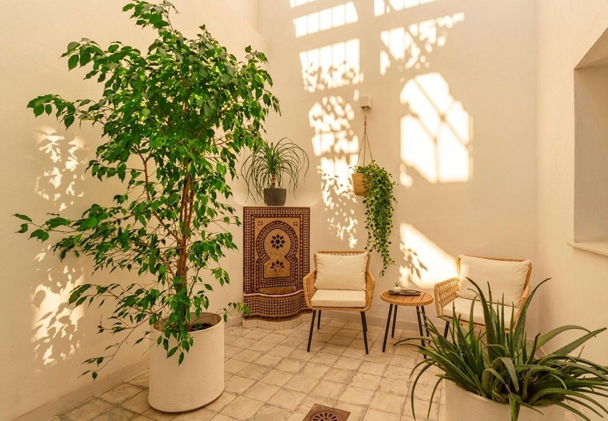 4 Bedroom Villa for Sale in Estepona — 8