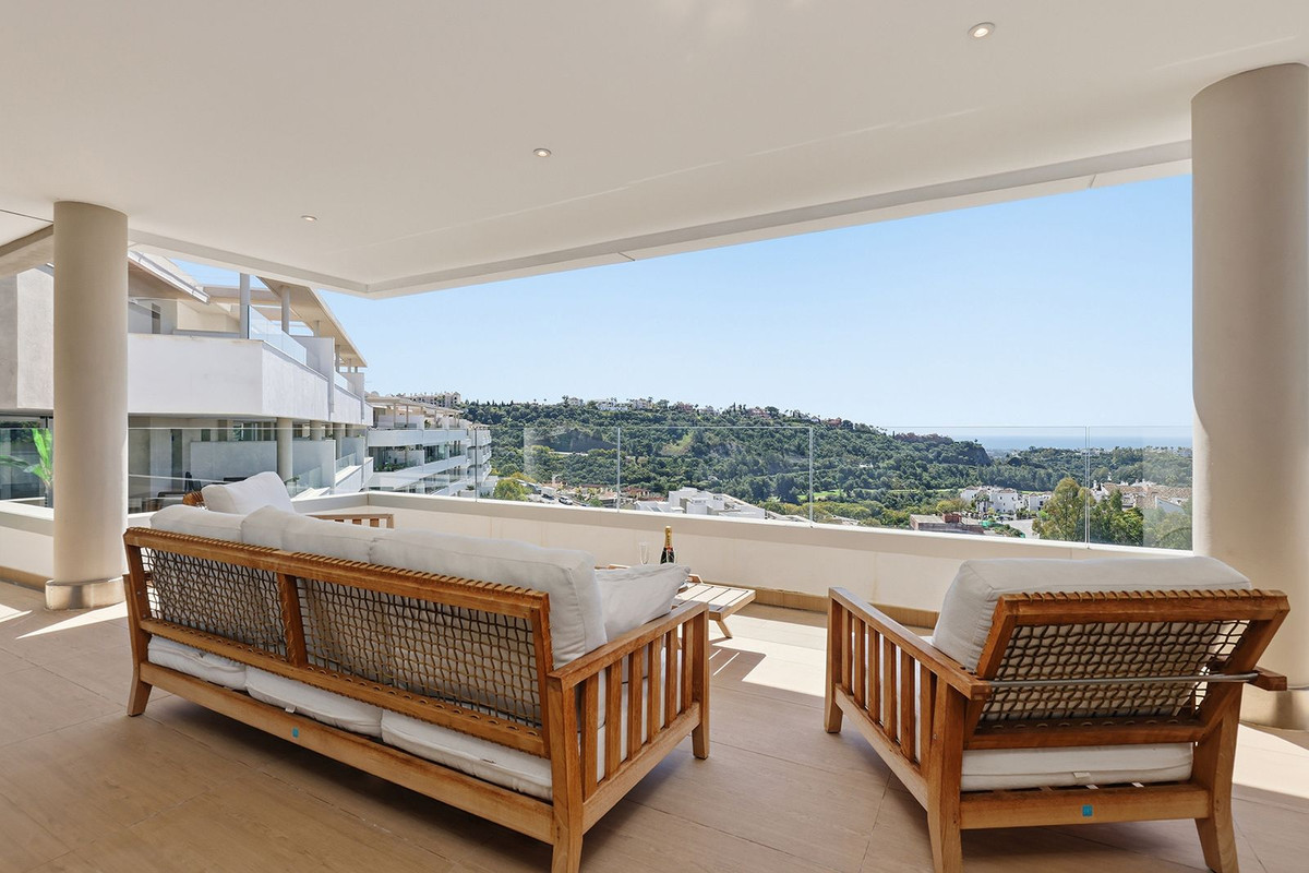 3 Bedroom Apartment for Sale in Benahavís — 4