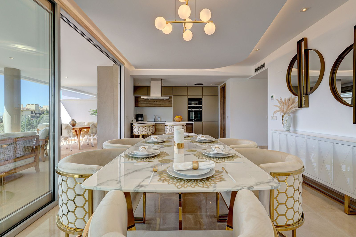 3 Bedroom Apartment for Sale in Benahavís — 9