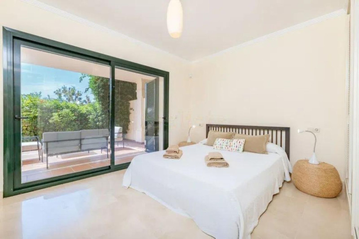 1 Bedroom Apartment for Sale in Marbella — 2