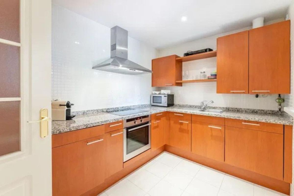1 Bedroom Apartment for Sale in Marbella — 4
