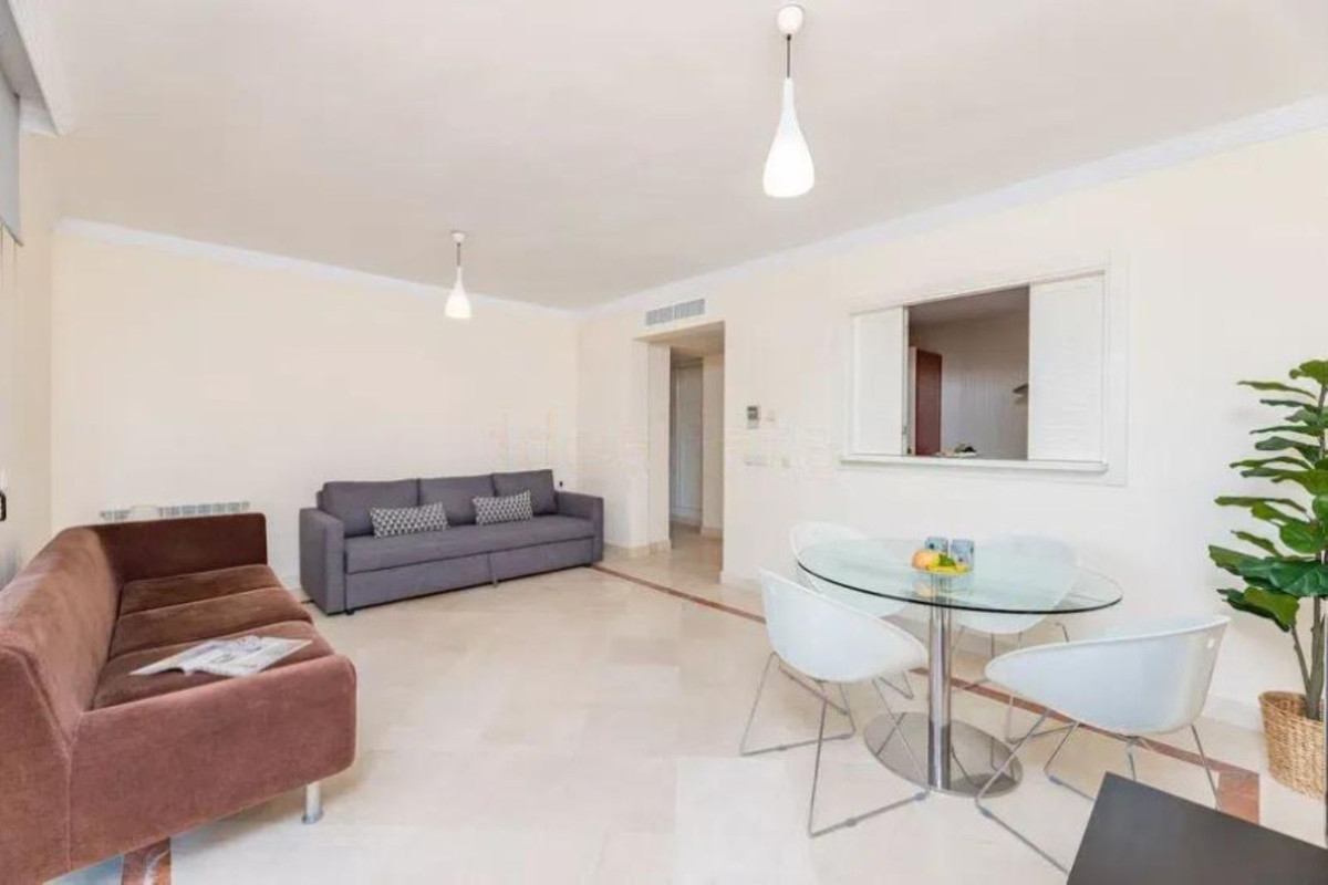 1 Bedroom Apartment for Sale in Marbella — 9
