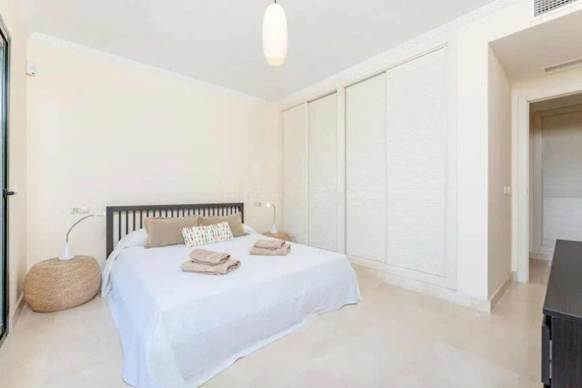 1 Bedroom Apartment for Sale in Marbella — view 10
