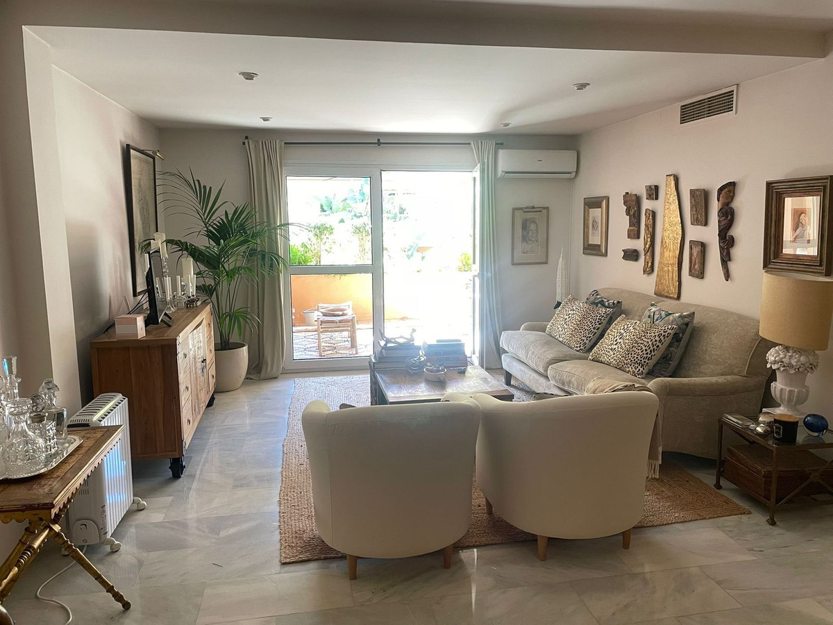 2 Bedroom Apartment for Sale in The Golden Mile — 3