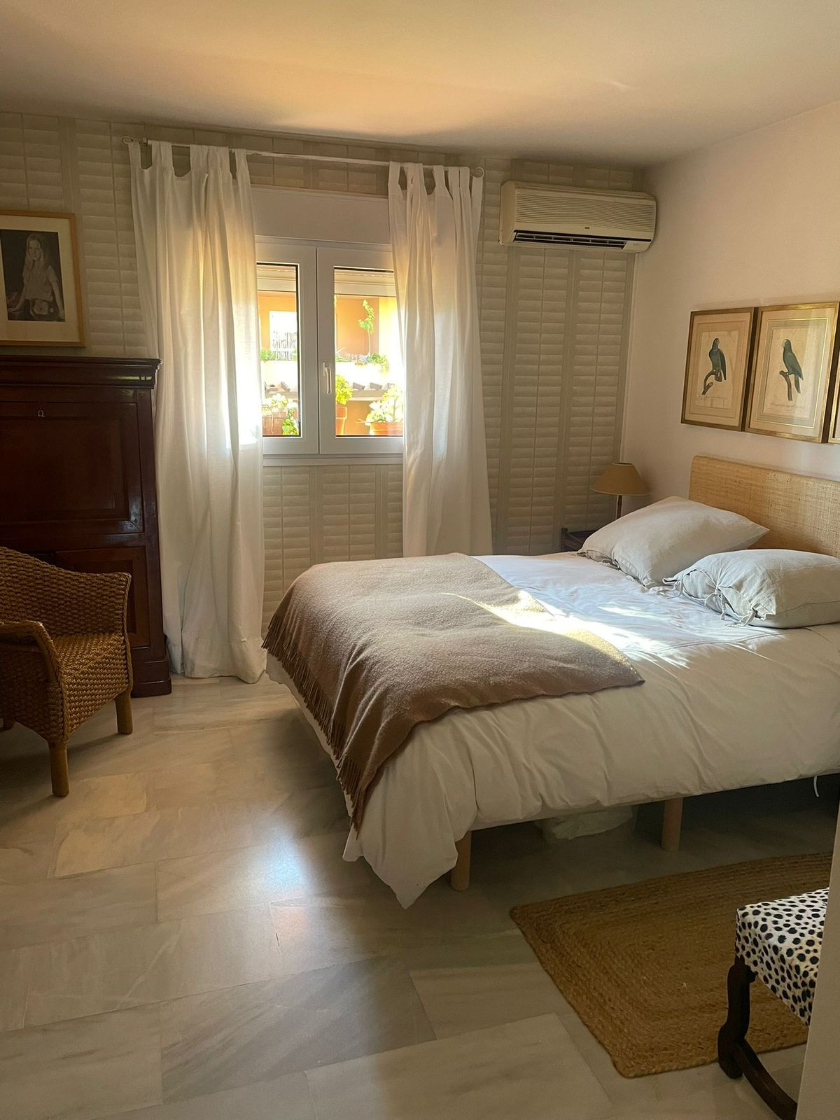 2 Bedroom Apartment for Sale in The Golden Mile — 8