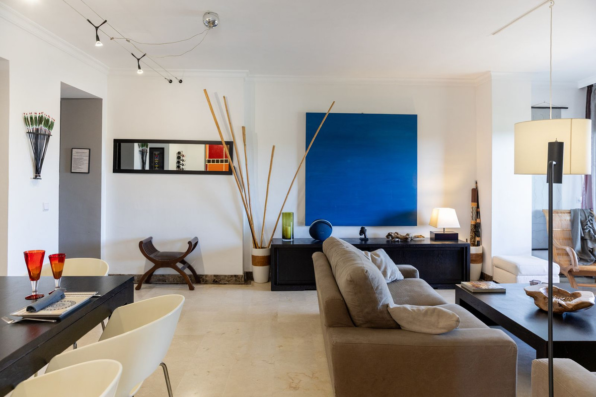 3 Bedroom Apartment for Sale in Bel Air — 4