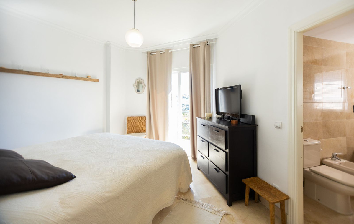 3 Bedroom Apartment for Sale in Bel Air — 7