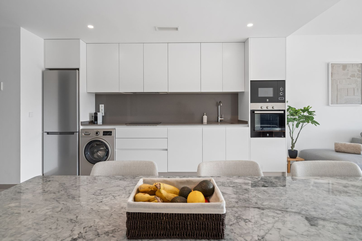 2 Bedroom Apartment for Sale in Estepona — 4
